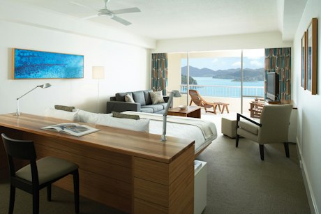Coral Sea View King Room - Reef View Hotel